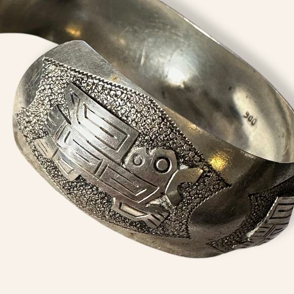 Mexican / Aztec 900 silver cuff bracelet - Picture 9 of 14